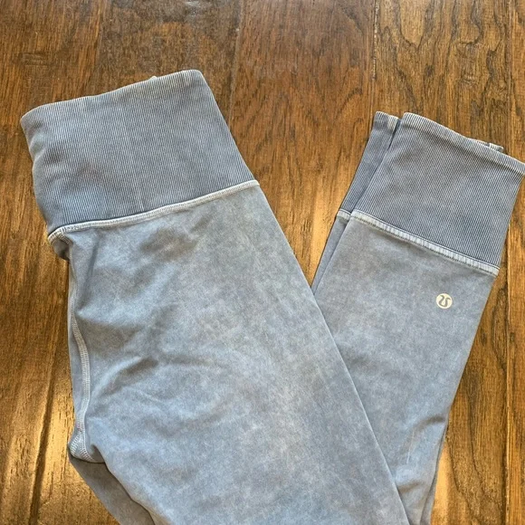 Lululemon Wunder Under Ribbed Legging - Picture 3 of 6